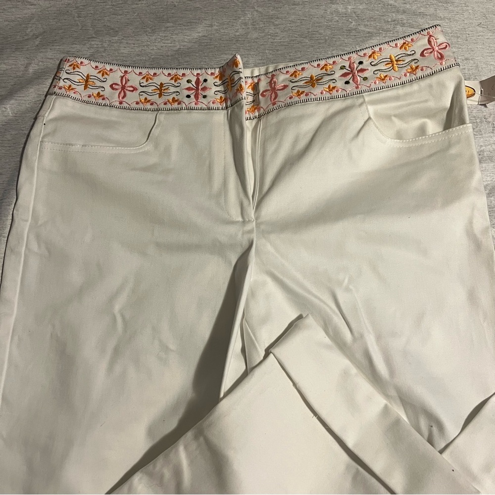 Talbots White Pants with Floral Embroidery Women’s 12 NWT - Picture 4 of 6